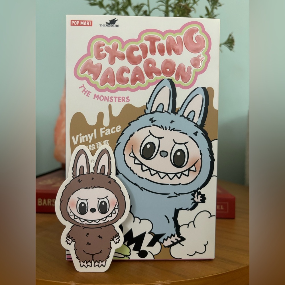 Labubu Exciting Macaron Toffee Popmart